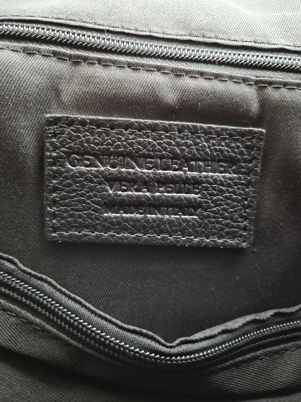 Vera Pelle Black Leather Backpack with Front Zip Pocket - Picture 4 of 5